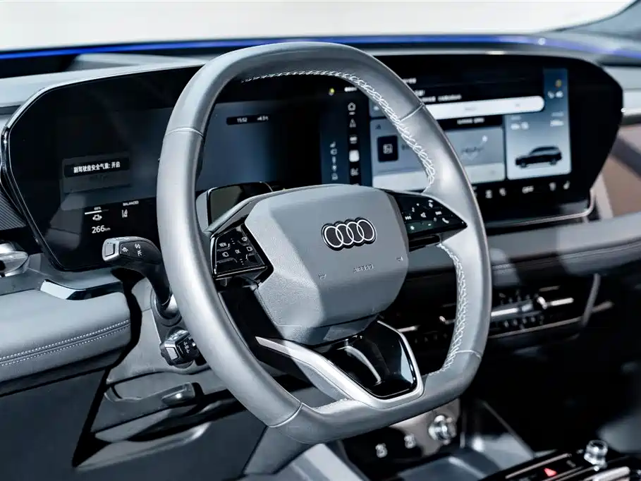 Audi Q6L e-tron 2025 — фото 13