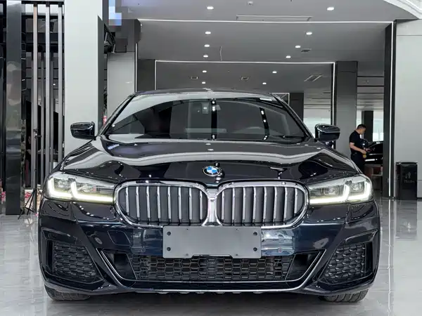 BMW 5 Series 2021