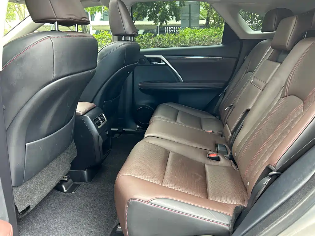 Lexus RX 2018 — фото 10
