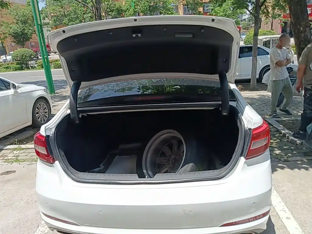 Hyundai Sonata 2017 — фото 19