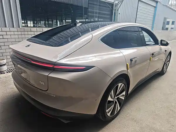 NIO ET5 2025
