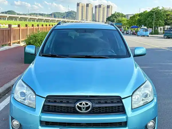 Toyota RAV4 2009