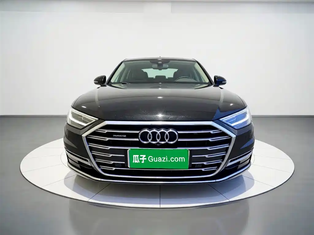 Audi A8 2021 — фото 2
