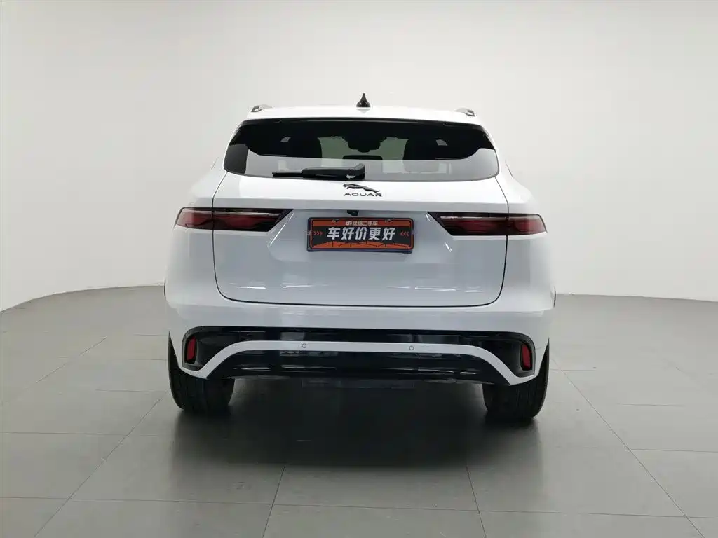 Jaguar F-PACE 2024 — фото 4