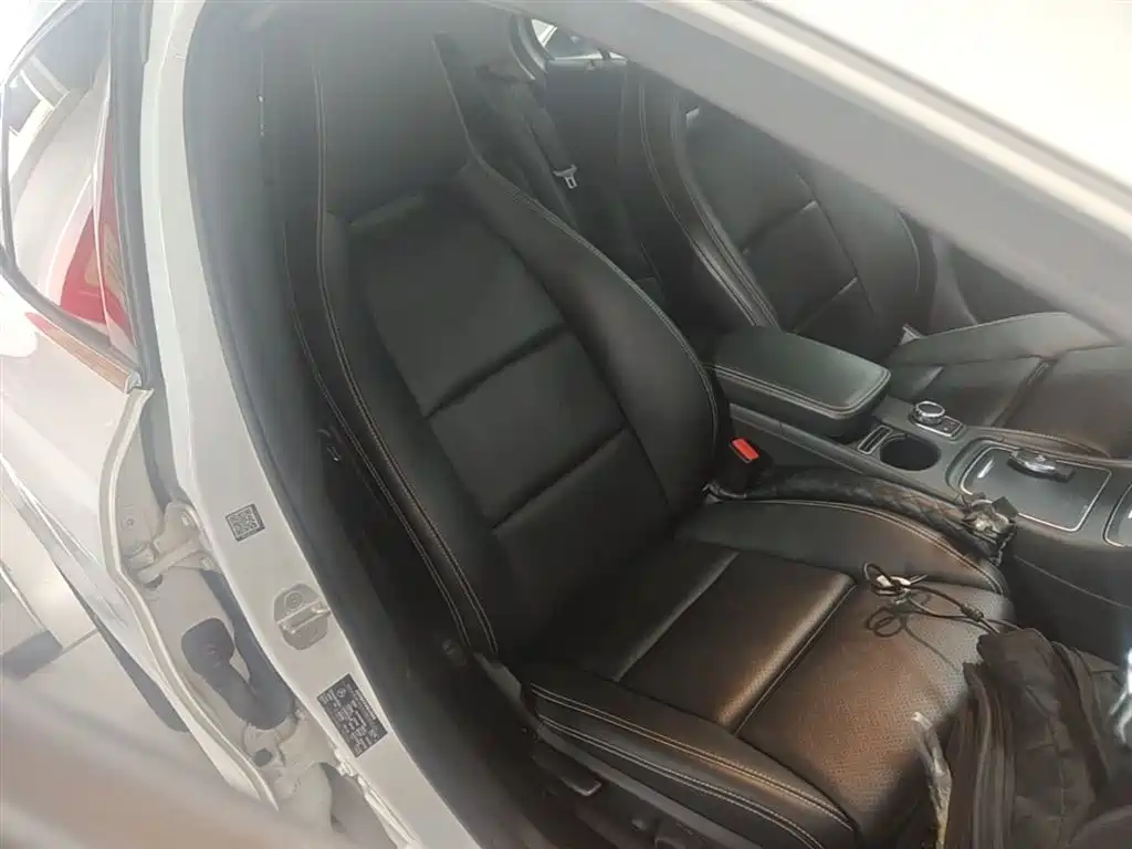 Mercedes-Benz GLA 2017 — фото 25