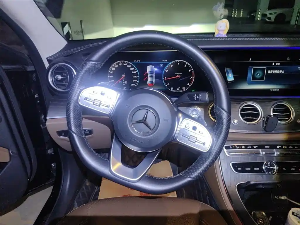 Mercedes-Benz E-Class 2019 — фото 11