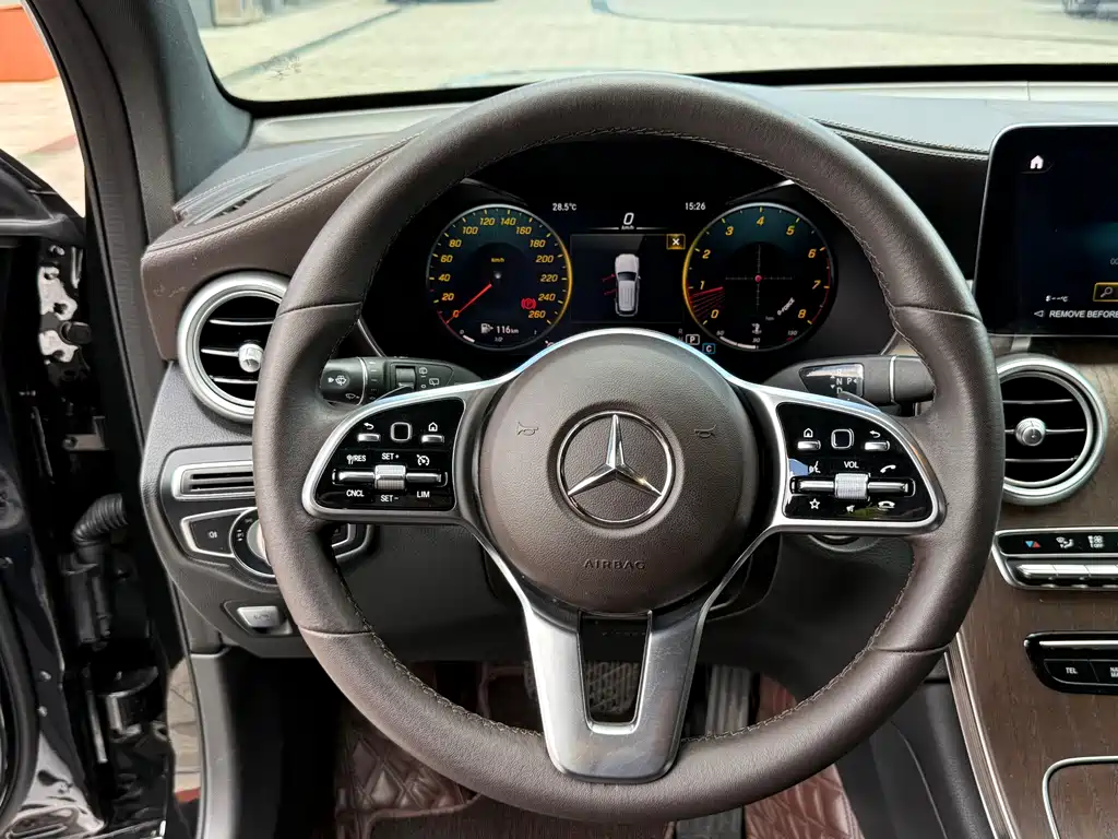 Mercedes-Benz GLC 2022 — фото 15