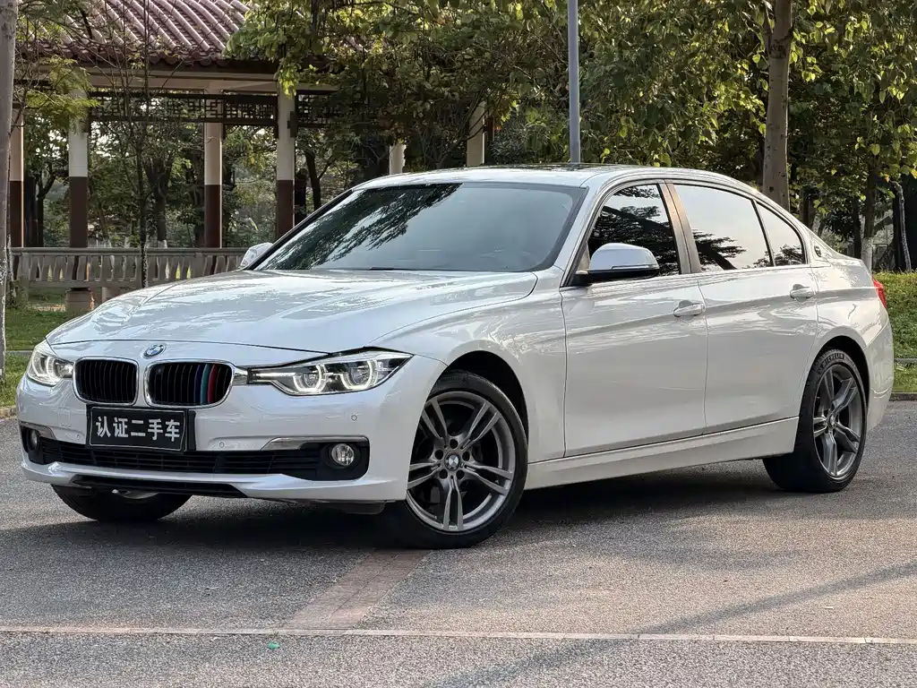 BMW 3 Series 2016 — фото 1