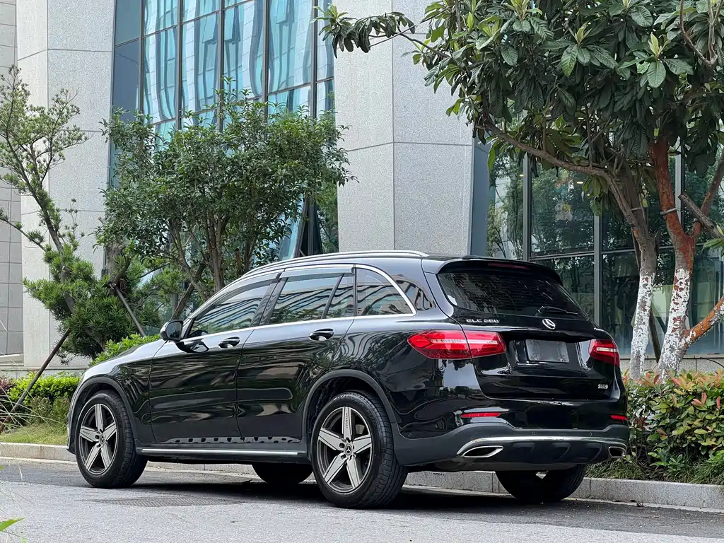 Mercedes-Benz GLC 2017 — фото 10