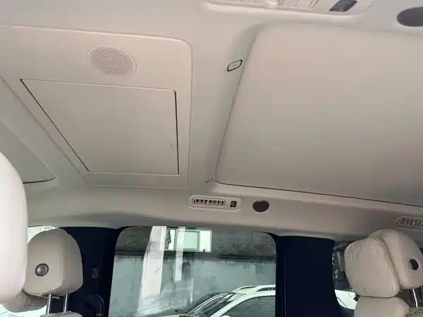 Li Auto MEGA 2025