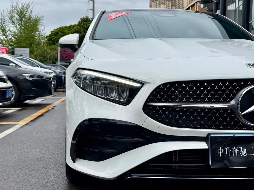 Mercedes-Benz A-Class 2025 — фото 11