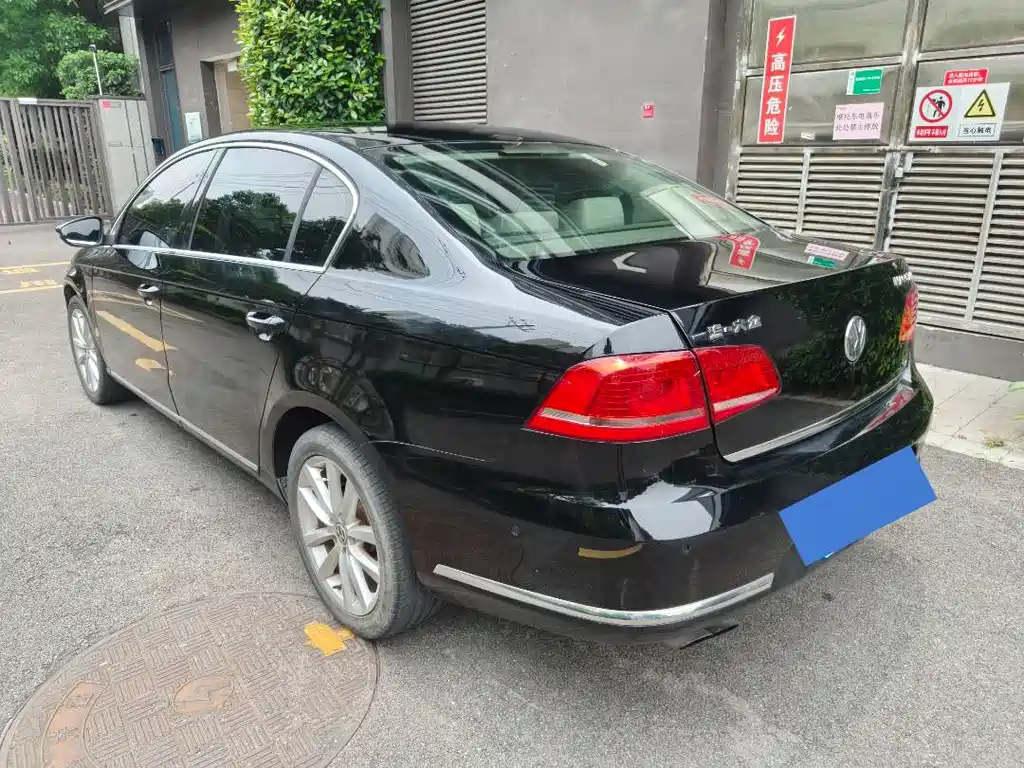 Volkswagen Magotan 2012