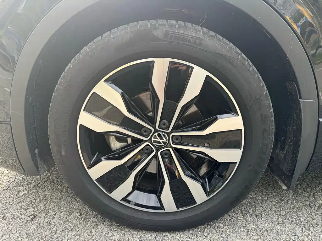 Volkswagen Tiguan L 2022 — фото 13
