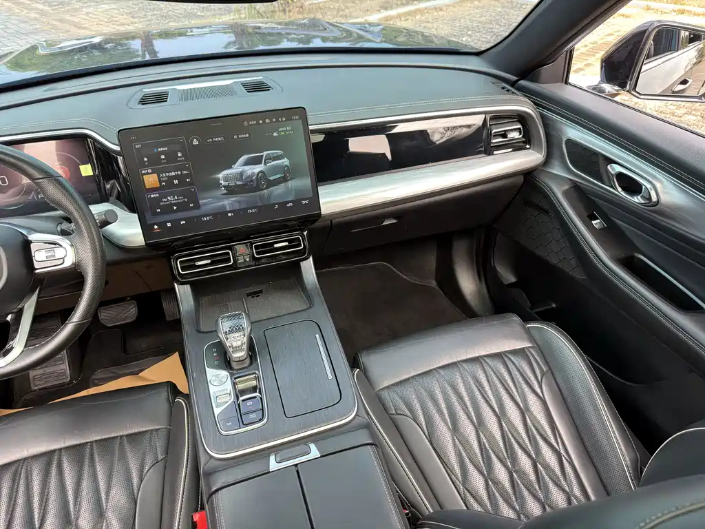 GAC Motor Trumpchi GS8 2023 — фото 11