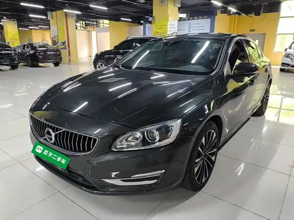 Volvo S60 2019