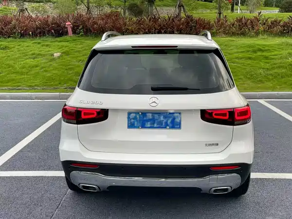 Mercedes-Benz GLB 2021