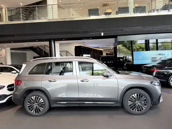 Mercedes-Benz EQB 2026