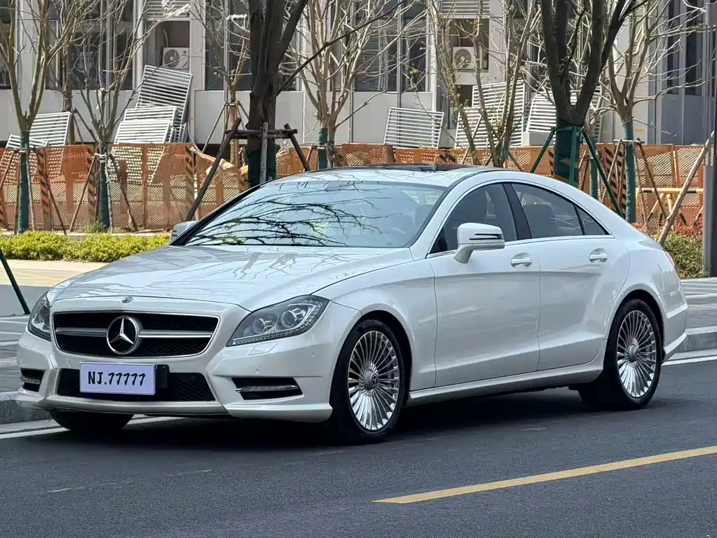 Mercedes-Benz CLS 2015 — фото 1