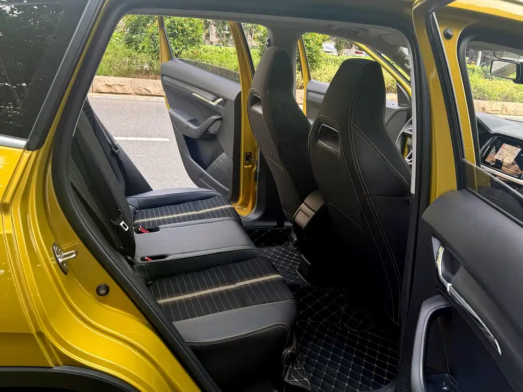 Skoda Kamiq 2021 — фото 12