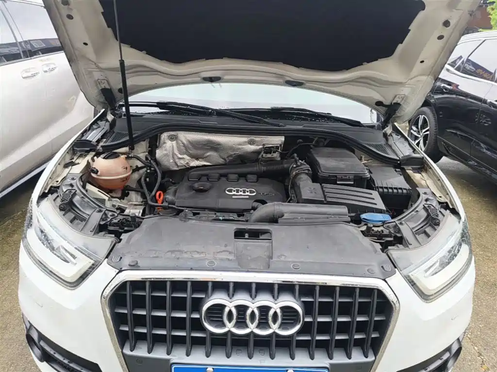 Audi Q3 2015 — фото 19