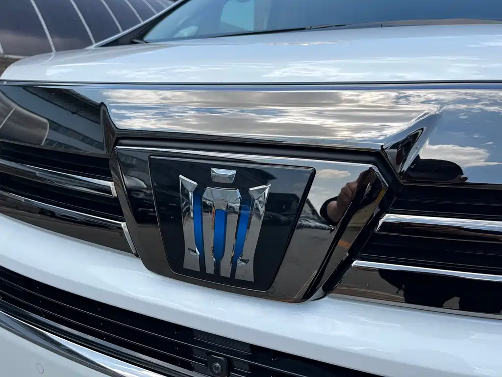 Toyota Vellfire 2023 — фото 31