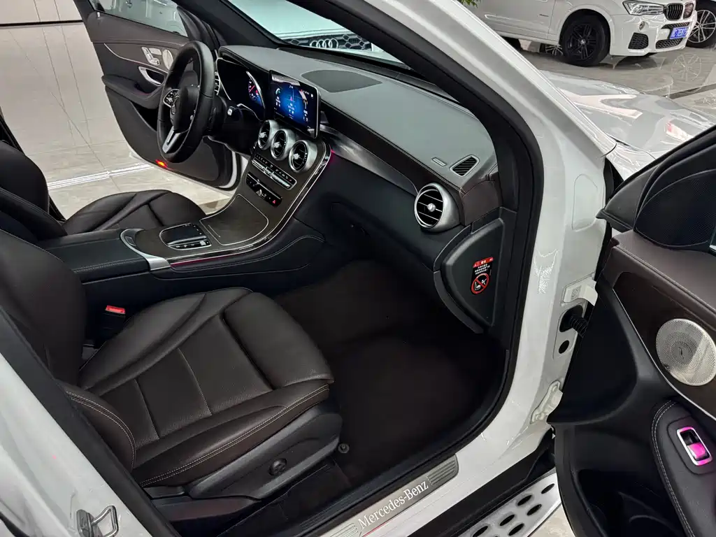 Mercedes-Benz GLC 2022 — фото 18