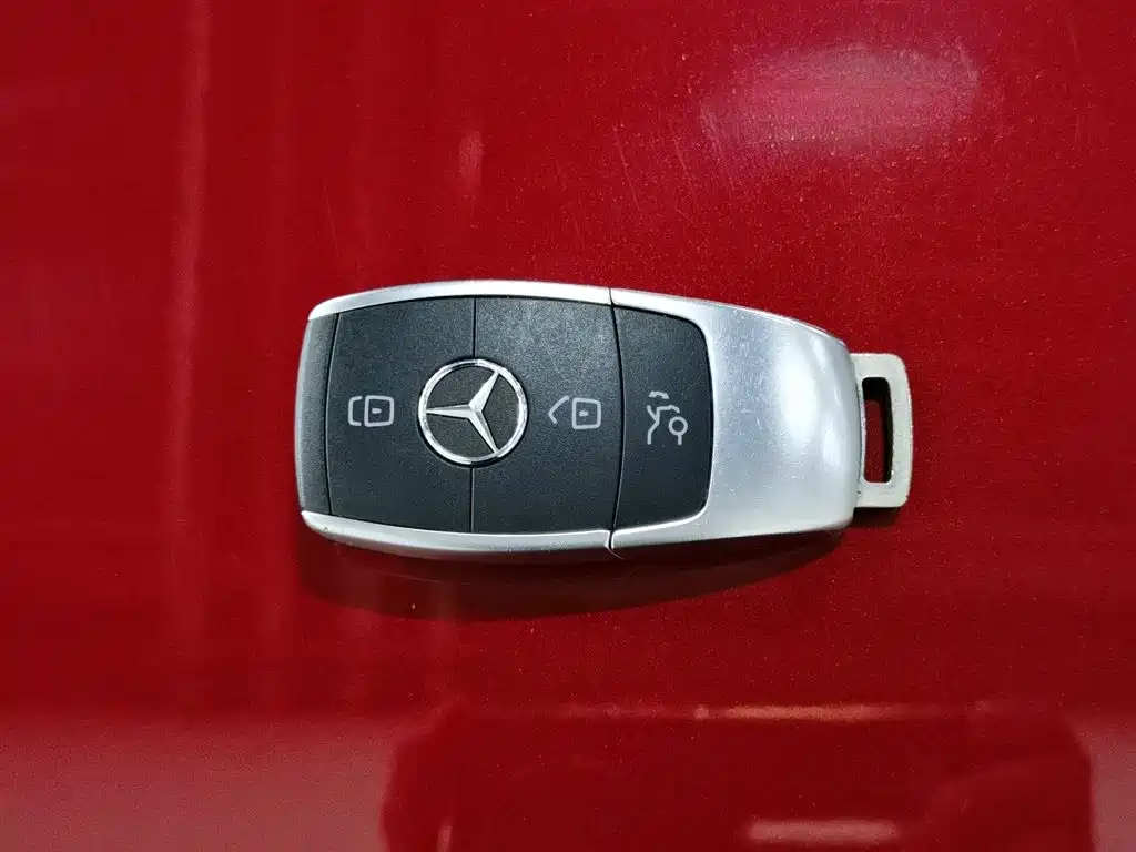 Mercedes-Benz C-Class 2019 — фото 19
