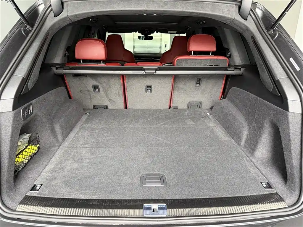 Audi SQ7 2024 — фото 9