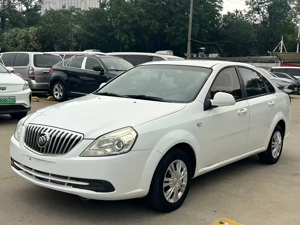Buick Excelle 2015 — фото 1