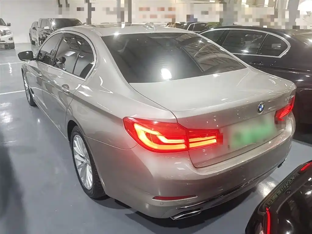 BMW 5 Series New Energy 2021 — фото 5