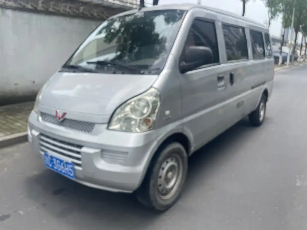 Wuling Rongguang 2017 — фото 2