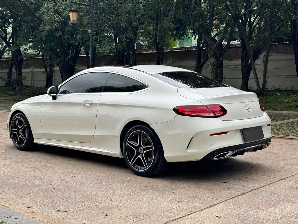 Mercedes-Benz C-Class 2021