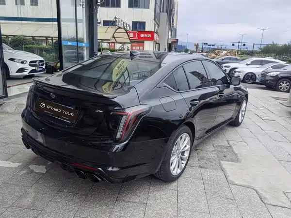 Cadillac CT5 2024