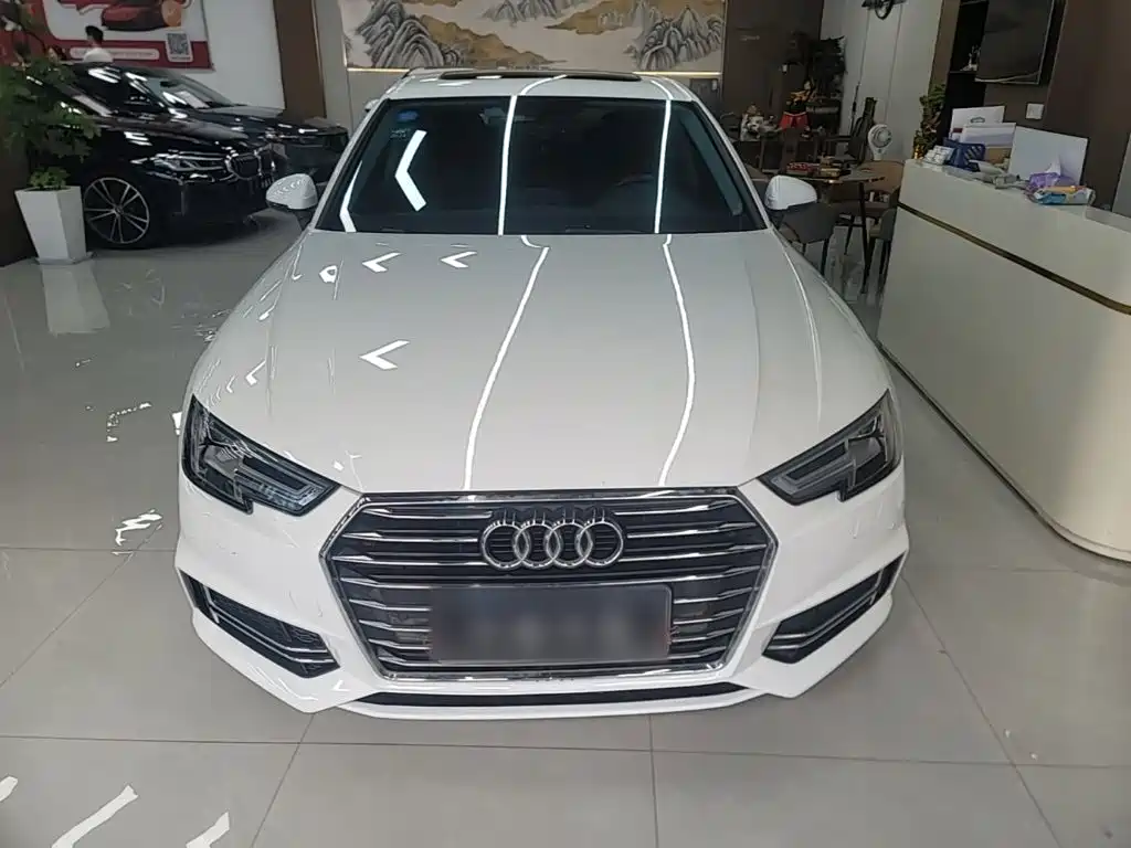 Audi A4L 2019