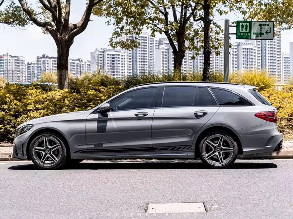 Mercedes-Benz C-Class 2020