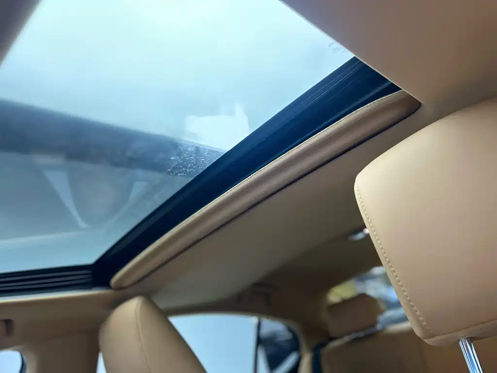 Lexus ES 2023 — фото 11