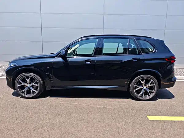 BMW X5 2025