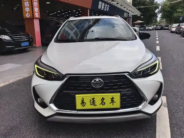 Toyota Yaris L 2022