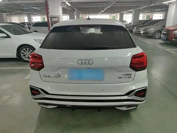 Audi Q2L 2022