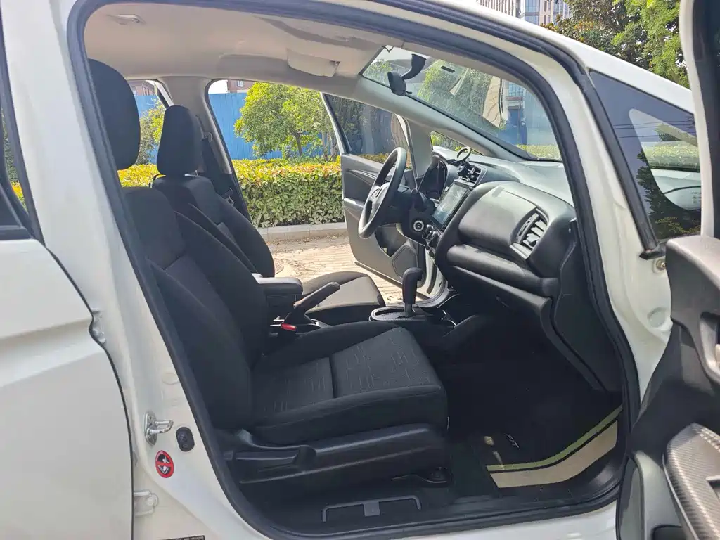 Honda Fit 2018 — фото 11
