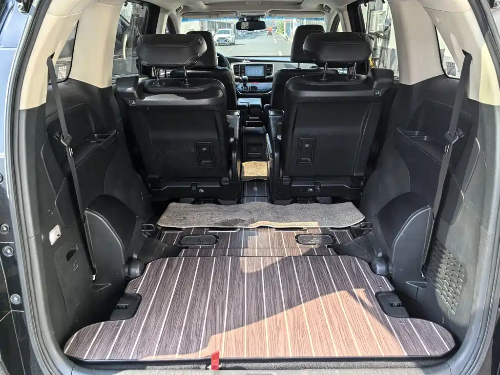 Honda Odyssey 2019 — фото 10