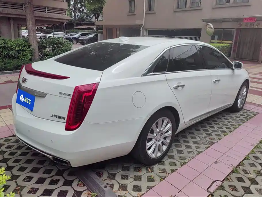 Cadillac XTS 2017 — фото 3