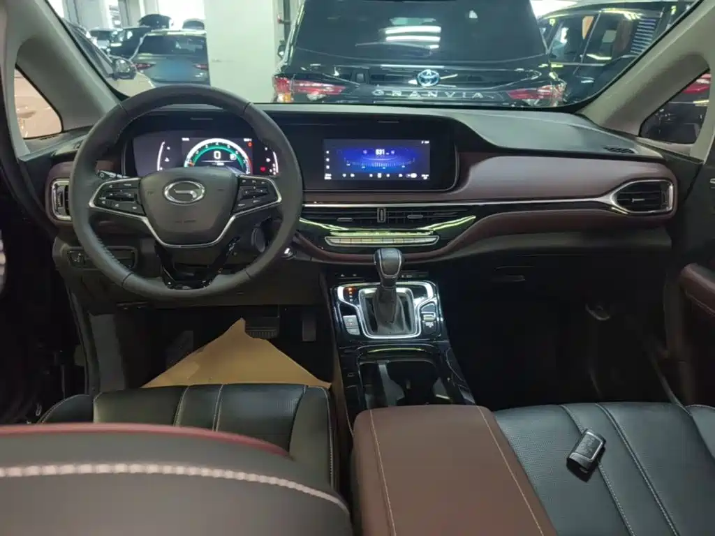 GAC Motor Trumpchi M6 2024 — фото 10