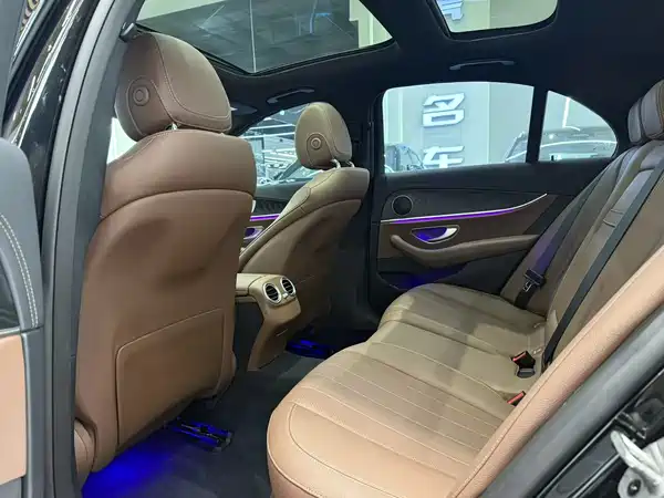 Mercedes-Benz E-Class 2022
