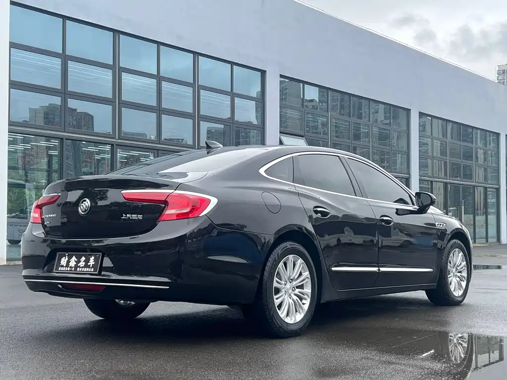 Buick LaCrosse 2019 — фото 11