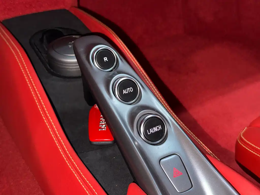 Ferrari F8 2022 — фото 11