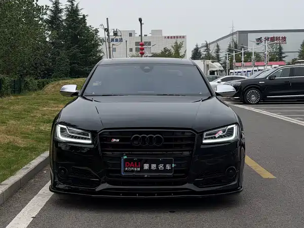 Audi A8 2013