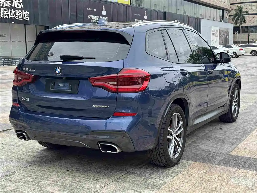 BMW X3 2018 — фото 6