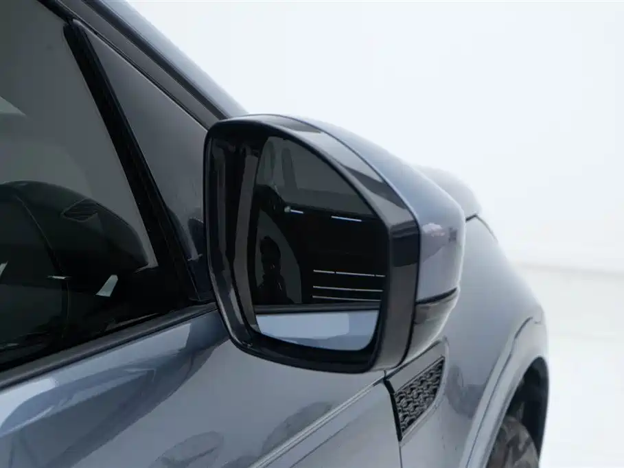 Land Rover Discovery Sport 2020 — фото 10