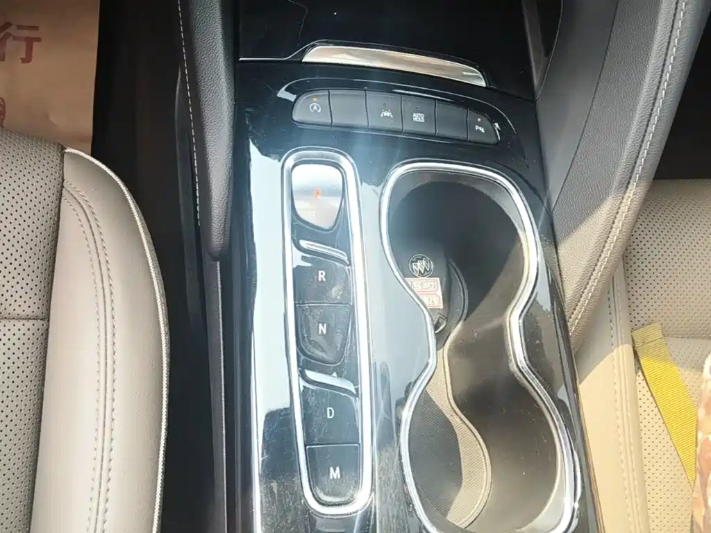 Buick Envision Plus 2022 — фото 14